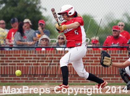 Thumbnail 3 in Van vs. Gilmer (UIL 3A Region II Bi-District Playoff) photogallery.