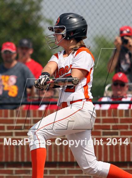 Thumbnail 3 in Van vs. Gilmer (UIL 3A Region II Bi-District Playoff) photogallery.