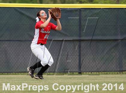 Thumbnail 3 in Van vs. Gilmer (UIL 3A Region II Bi-District Playoff) photogallery.