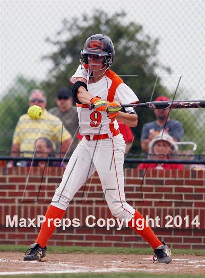 Thumbnail 3 in Van vs. Gilmer (UIL 3A Region II Bi-District Playoff) photogallery.