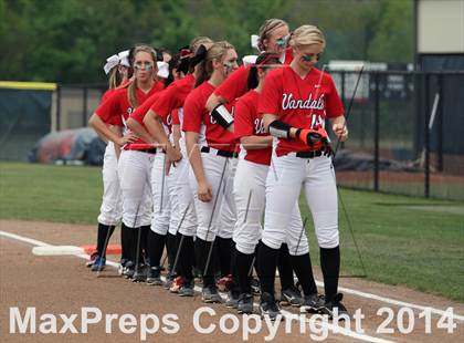 Thumbnail 2 in Van vs. Gilmer (UIL 3A Region II Bi-District Playoff) photogallery.