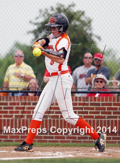 Thumbnail 2 in Van vs. Gilmer (UIL 3A Region II Bi-District Playoff) photogallery.