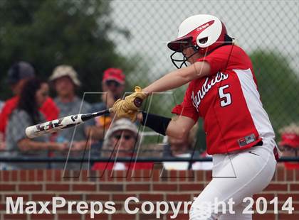Thumbnail 2 in Van vs. Gilmer (UIL 3A Region II Bi-District Playoff) photogallery.