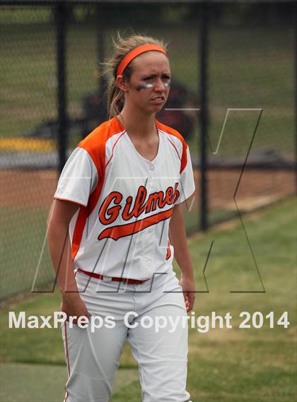 Thumbnail 1 in Van vs. Gilmer (UIL 3A Region II Bi-District Playoff) photogallery.