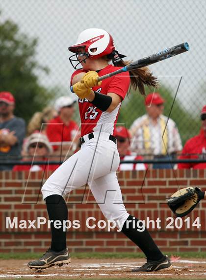 Thumbnail 3 in Van vs. Gilmer (UIL 3A Region II Bi-District Playoff) photogallery.