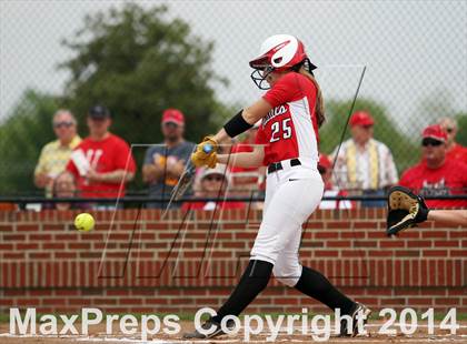 Thumbnail 1 in Van vs. Gilmer (UIL 3A Region II Bi-District Playoff) photogallery.