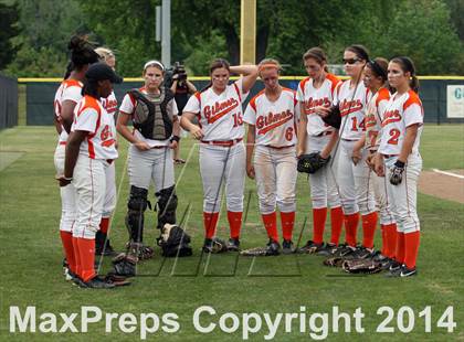 Thumbnail 1 in Van vs. Gilmer (UIL 3A Region II Bi-District Playoff) photogallery.