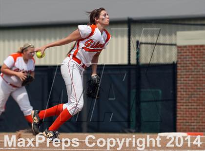 Thumbnail 2 in Van vs. Gilmer (UIL 3A Region II Bi-District Playoff) photogallery.
