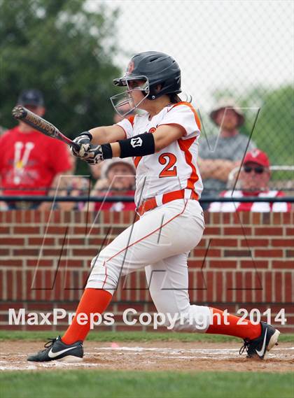 Thumbnail 3 in Van vs. Gilmer (UIL 3A Region II Bi-District Playoff) photogallery.