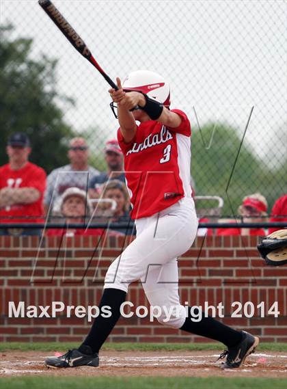 Thumbnail 3 in Van vs. Gilmer (UIL 3A Region II Bi-District Playoff) photogallery.