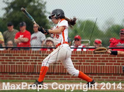 Thumbnail 2 in Van vs. Gilmer (UIL 3A Region II Bi-District Playoff) photogallery.