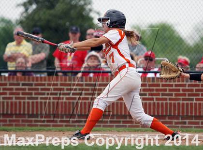 Thumbnail 1 in Van vs. Gilmer (UIL 3A Region II Bi-District Playoff) photogallery.