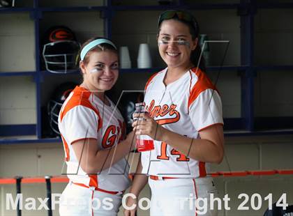 Thumbnail 3 in Van vs. Gilmer (UIL 3A Region II Bi-District Playoff) photogallery.