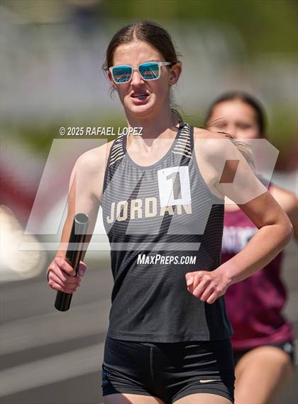 Thumbnail 2 in Dog Pound Invitational (Distance Medley Relay) photogallery.