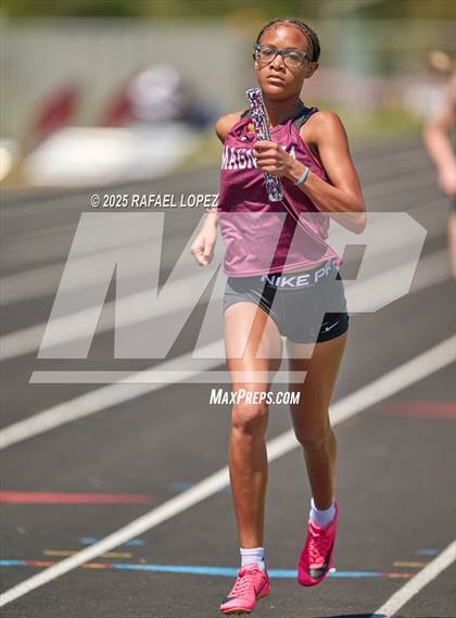 Thumbnail 2 in Dog Pound Invitational (Distance Medley Relay) photogallery.
