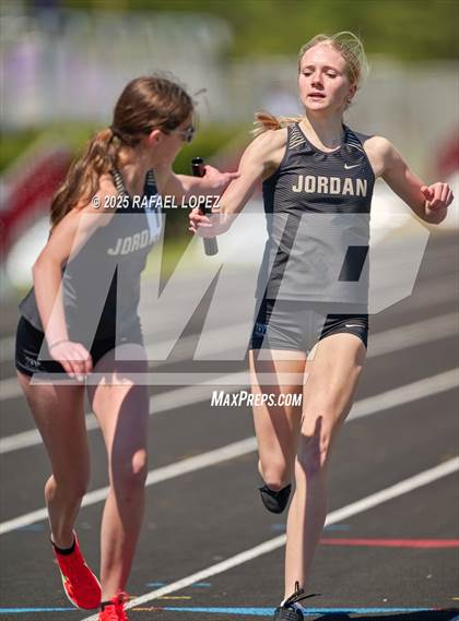 Thumbnail 2 in Dog Pound Invitational (Distance Medley Relay) photogallery.