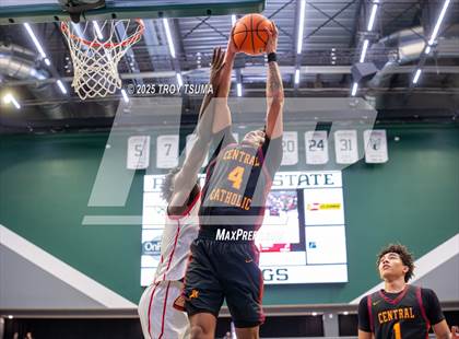 Thumbnail 1 in Central Catholic vs. Columbus photogallery.