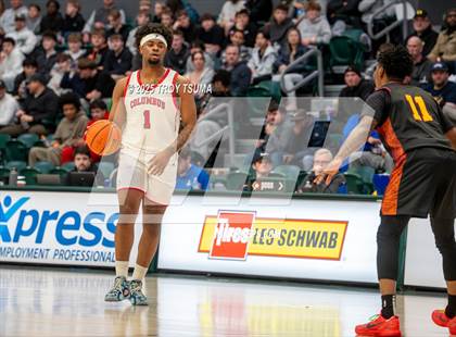 Thumbnail 3 in Central Catholic vs. Columbus photogallery.