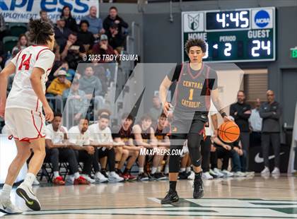 Thumbnail 1 in Central Catholic vs. Columbus photogallery.