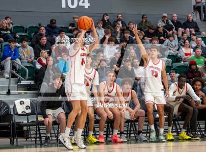 Thumbnail 1 in Central Catholic vs. Columbus photogallery.