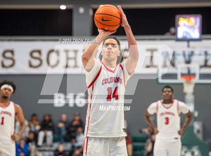 Thumbnail 2 in Central Catholic vs. Columbus photogallery.