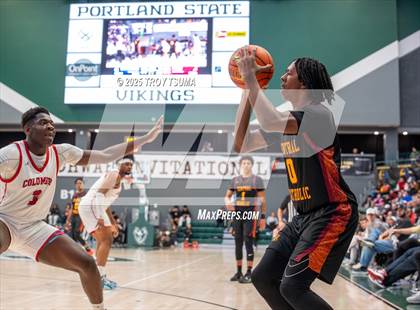 Thumbnail 2 in Central Catholic vs. Columbus photogallery.