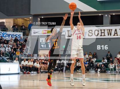 Thumbnail 1 in Central Catholic vs. Columbus photogallery.