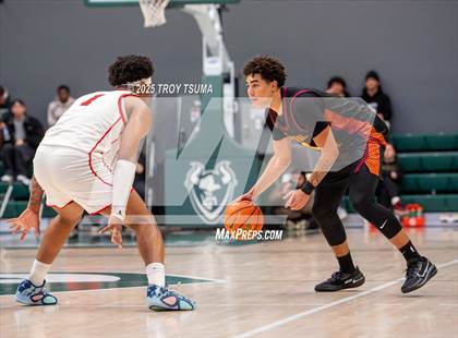 Thumbnail 3 in Central Catholic vs. Columbus photogallery.