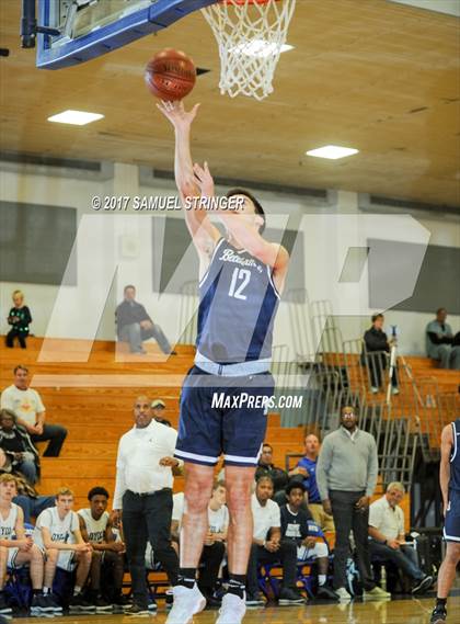 Thumbnail 2 in Loyola vs. Bellarmine Prep (Leo LaRocca Sand Dune Classic) photogallery.