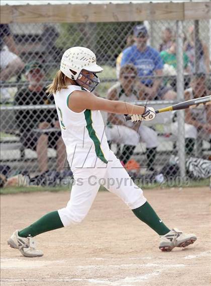 Thumbnail 3 in Amherst Central vs West Seneca East (Section 6 Class A Final) photogallery.