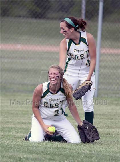 Thumbnail 3 in Amherst Central vs West Seneca East (Section 6 Class A Final) photogallery.