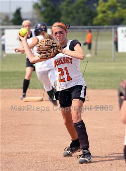 Thumbnail 3 in Amherst Central vs West Seneca East (Section 6 Class A Final) photogallery.