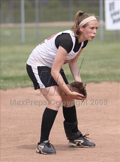 Thumbnail 3 in Amherst Central vs West Seneca East (Section 6 Class A Final) photogallery.