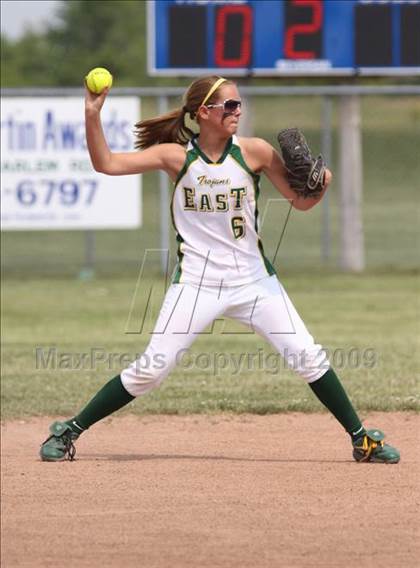 Thumbnail 2 in Amherst Central vs West Seneca East (Section 6 Class A Final) photogallery.