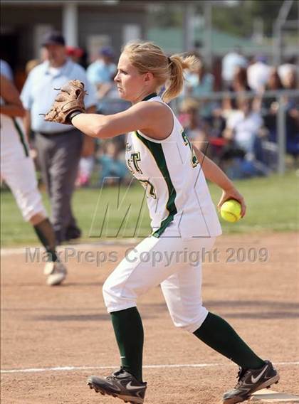 Thumbnail 3 in Amherst Central vs West Seneca East (Section 6 Class A Final) photogallery.