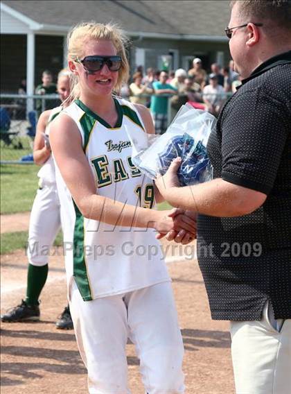 Thumbnail 1 in Amherst Central vs West Seneca East (Section 6 Class A Final) photogallery.