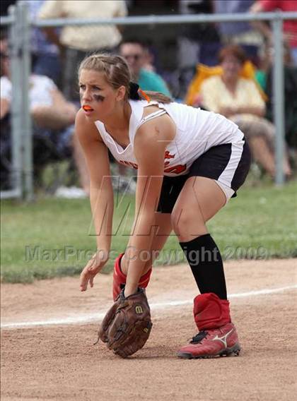 Thumbnail 3 in Amherst Central vs West Seneca East (Section 6 Class A Final) photogallery.