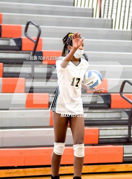 Thumbnail 1 in South @ Shawnee Mission West photogallery.