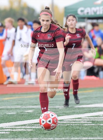 Thumbnail 1 in Red Mountain vs. Highland (Coyote Classic Soccer Tournament) photogallery.