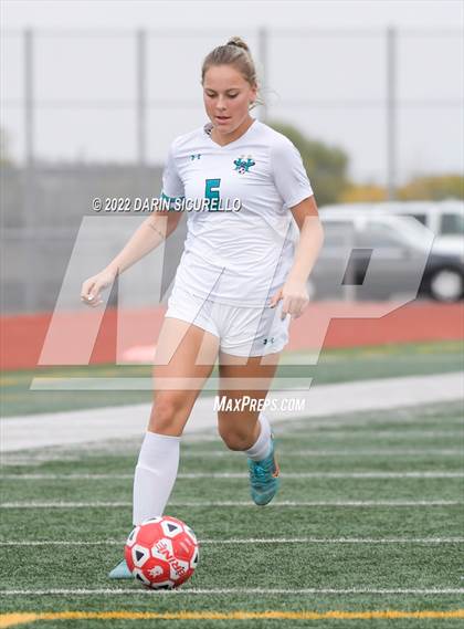 Thumbnail 1 in Red Mountain vs. Highland (Coyote Classic Soccer Tournament) photogallery.