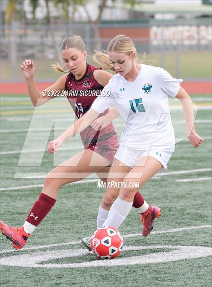 Thumbnail 3 in Red Mountain vs. Highland (Coyote Classic Soccer Tournament) photogallery.