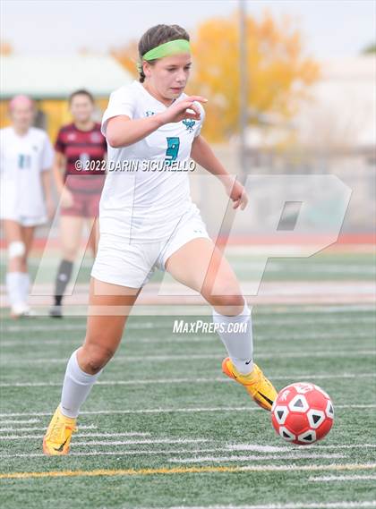 Thumbnail 1 in Red Mountain vs. Highland (Coyote Classic Soccer Tournament) photogallery.