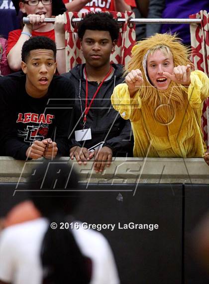 Thumbnail 2 in Mansfield Legacy vs. Mansfield Timberview photogallery.