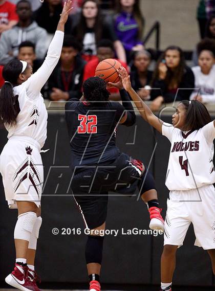 Thumbnail 1 in Mansfield Legacy vs. Mansfield Timberview photogallery.