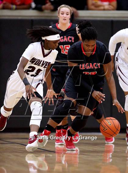 Thumbnail 2 in Mansfield Legacy vs. Mansfield Timberview photogallery.