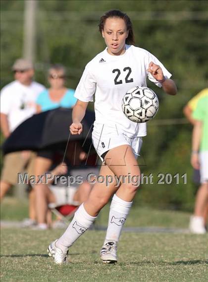 Thumbnail 3 in McMinn County vs. Karns (Bearden Invitational) photogallery.