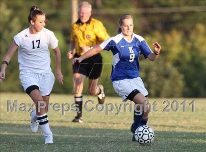 Thumbnail 1 in McMinn County vs. Karns (Bearden Invitational) photogallery.