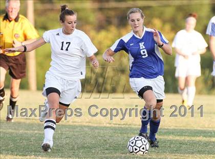 Thumbnail 2 in McMinn County vs. Karns (Bearden Invitational) photogallery.