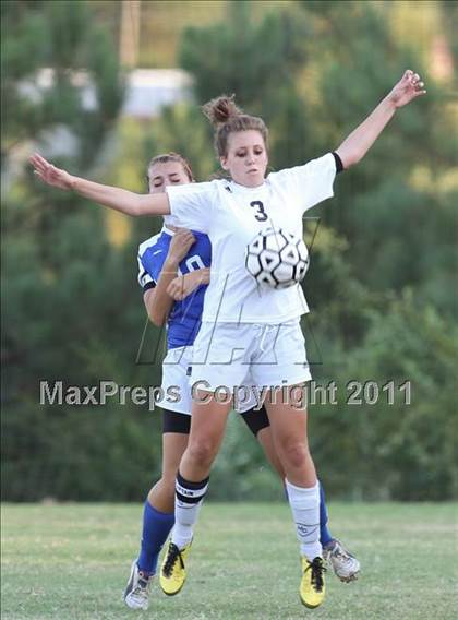 Thumbnail 3 in McMinn County vs. Karns (Bearden Invitational) photogallery.