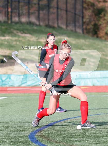 Thumbnail 3 in Mountain View vs Gloucester (VHSL Class 5 Semifinal) photogallery.